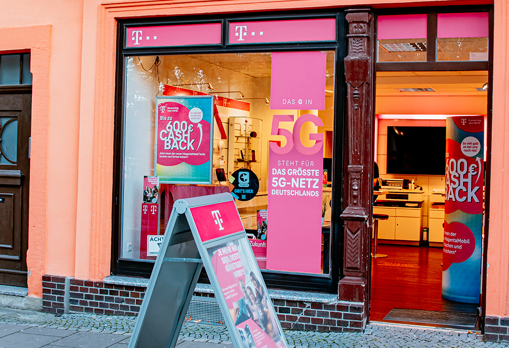 Shop Außenansicht. Welkona – Ihr Telekom Partner in Bernburg