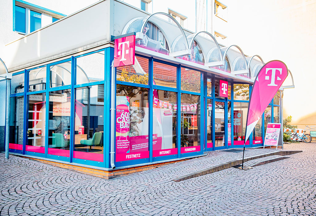 Shop Außenansicht. Welkona – Ihr Telekom Partner in Bitterfeld